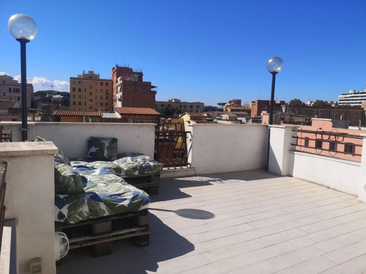Soulmate Rooftop Apartment Rom Exteriör bild